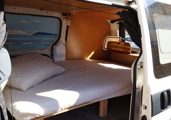 Image of a Campervan - Image 6