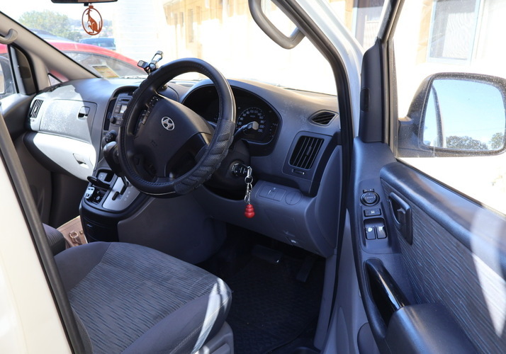 Image of a Campervan - Image 14