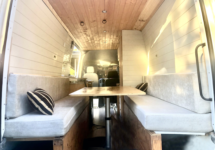 Image of a Campervan - Image 13