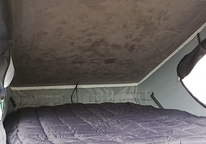 Image of a Campervan - Image 6