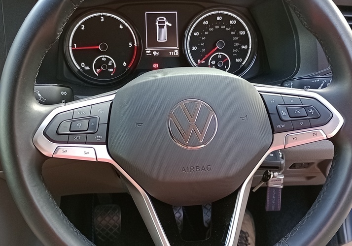 Image of a Campervan - Image 12