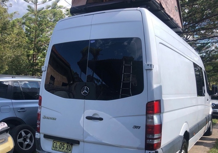 Image of a Campervan - Image 4
