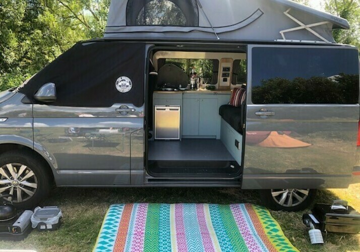 Image of a Campervan - Image 4