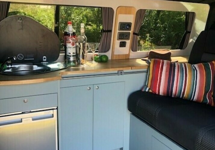 Image of a Campervan - Image 5