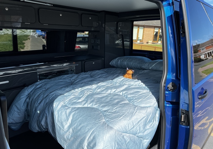 Image of a Campervan - Image 10