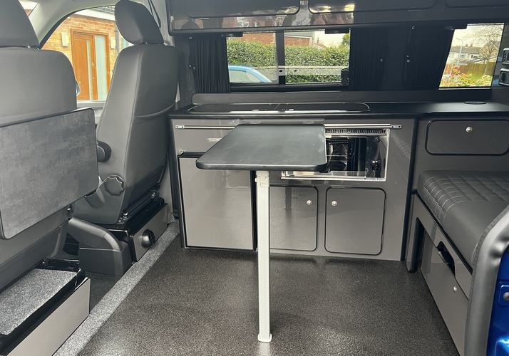 Image of a Campervan - Image 12