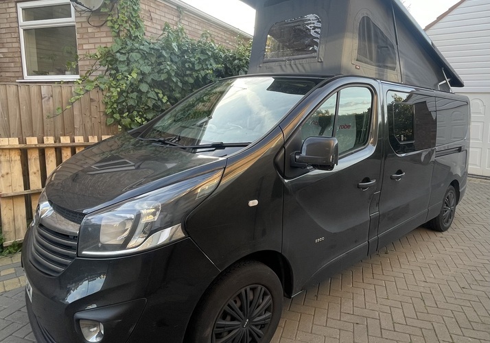Image of a Campervan - Image 12