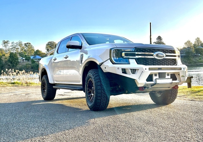 Image of a Tow Vehicle - Image 9