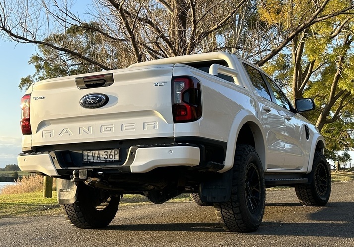 Image of a Tow Vehicle - Image 12
