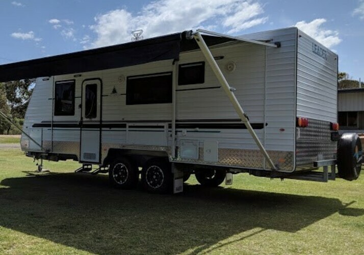 Image of a Caravan - Image 14