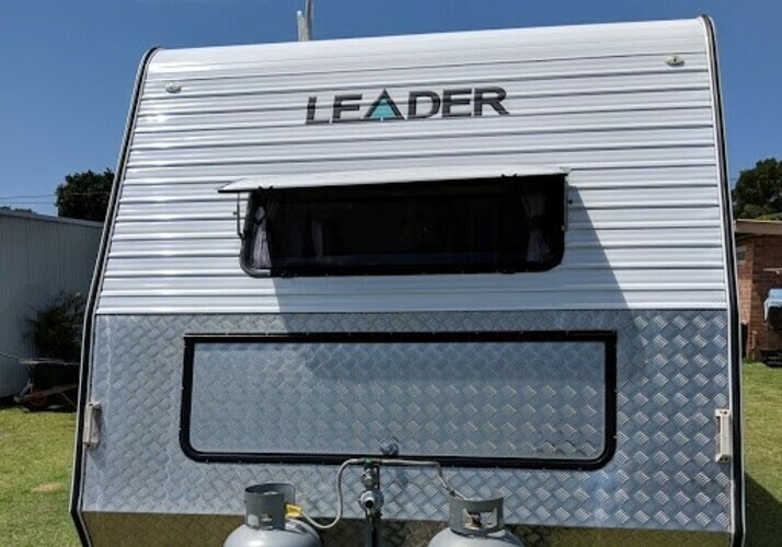 Image of a Caravan - Image 8