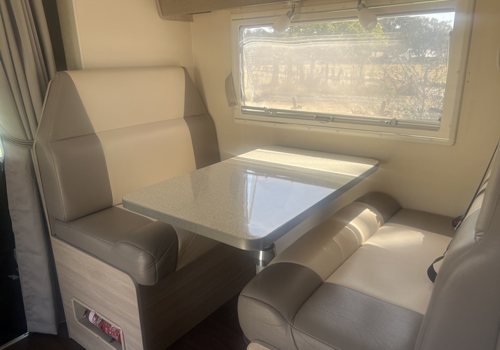 Image of a Motorhome - Image 2