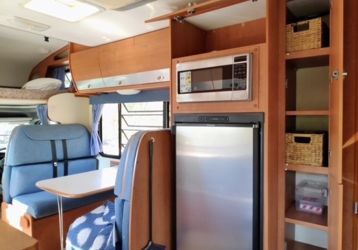 Image of a Motorhome - Image 7