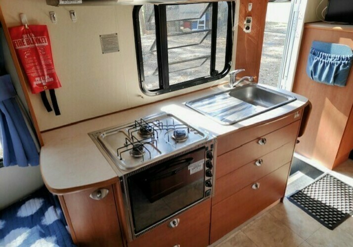 Image of a Motorhome - Image 6