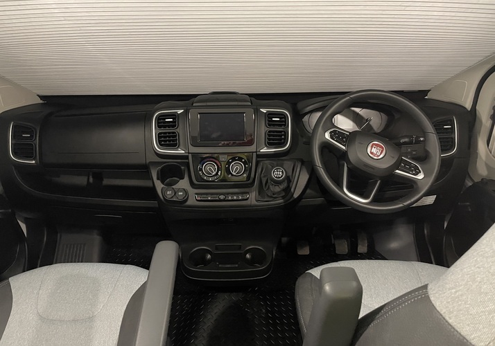 Image of a Motorhome - Image 3