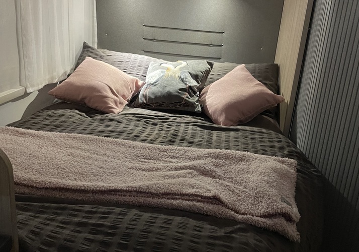Image of a Motorhome - Image 7