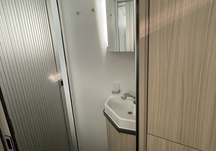 Image of a Motorhome - Image 13