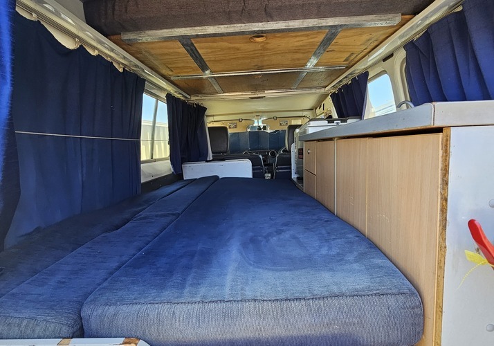 Image of a Campervan - Image 6
