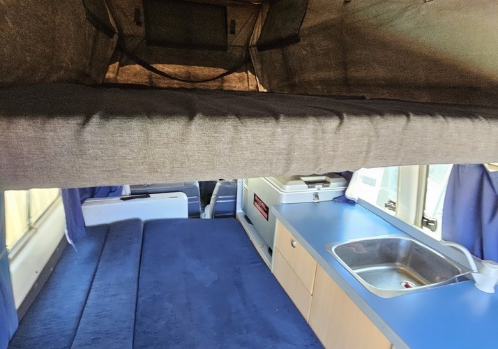 Image of a Campervan - Image 11