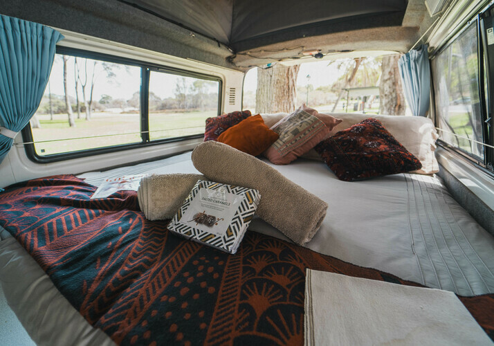 Image of a Campervan - Image 18