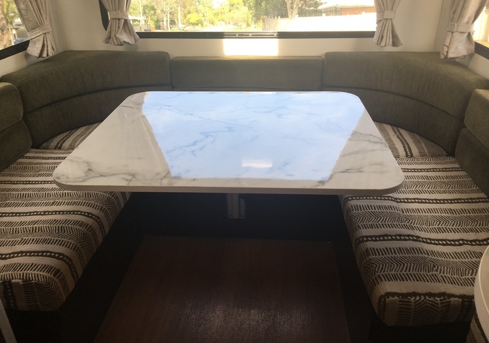 Image of a Motorhome - Image 6