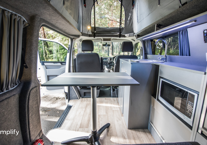 Image of a Campervan - Image 13