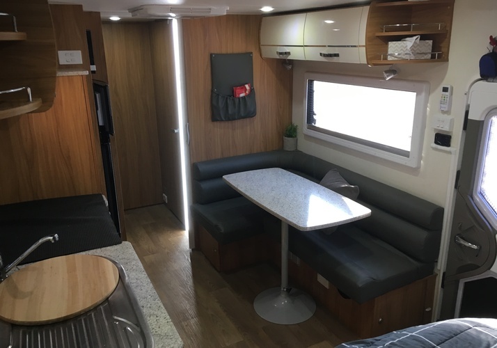 Image of a Caravan - Image 1