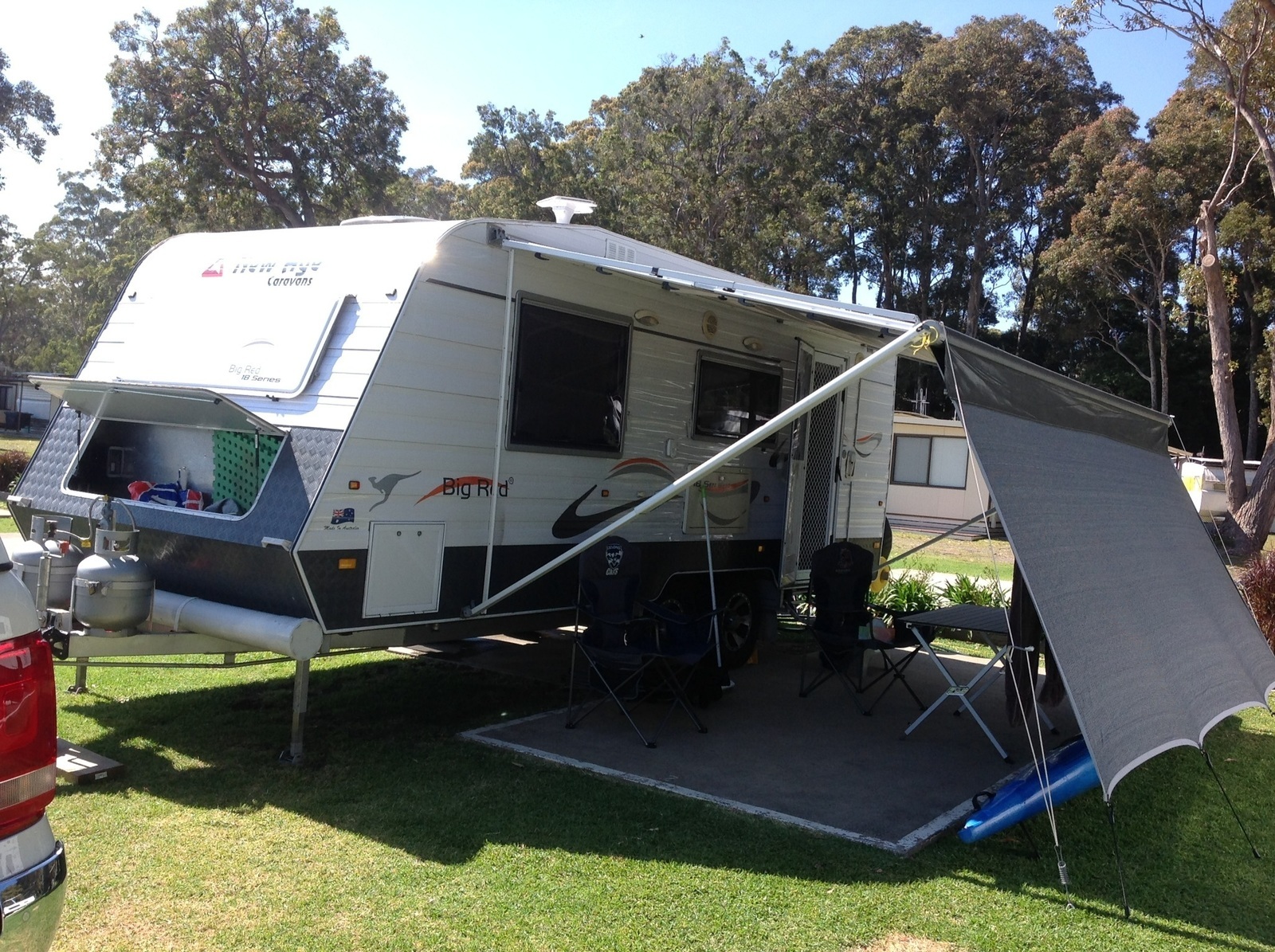 Caravan for Hire in Adamstown Hts NSW from $110.00 "Big Red" :: Camplify