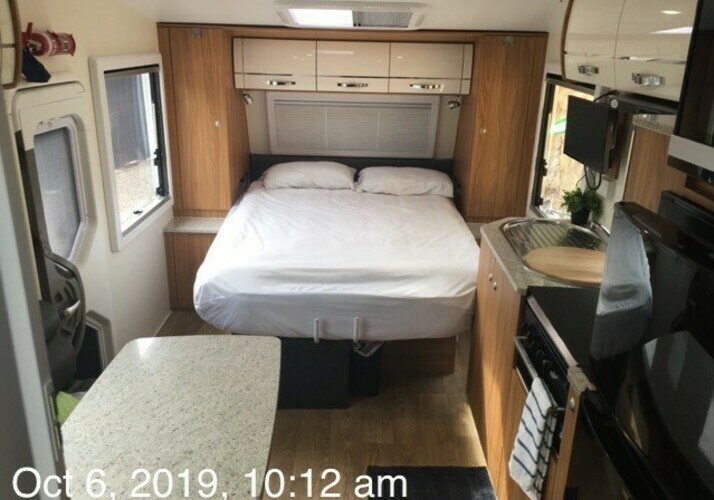 Image of a Caravan - Image 18