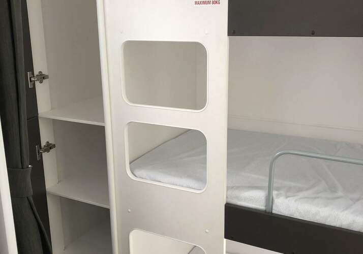 Image of a Caravan - Image 4
