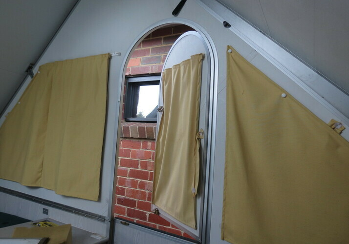 Image of a Caravan - Image 10