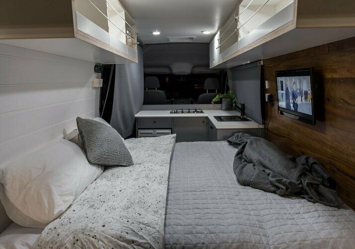Image of a Campervan - Image 6