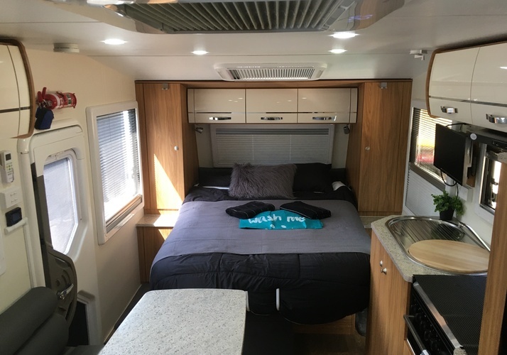 Image of a Caravan - Image 20