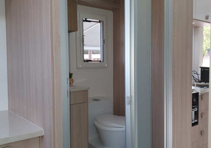 Image of a Motorhome - Image 8