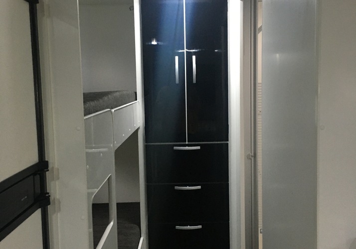 Image of a Caravan - Image 2