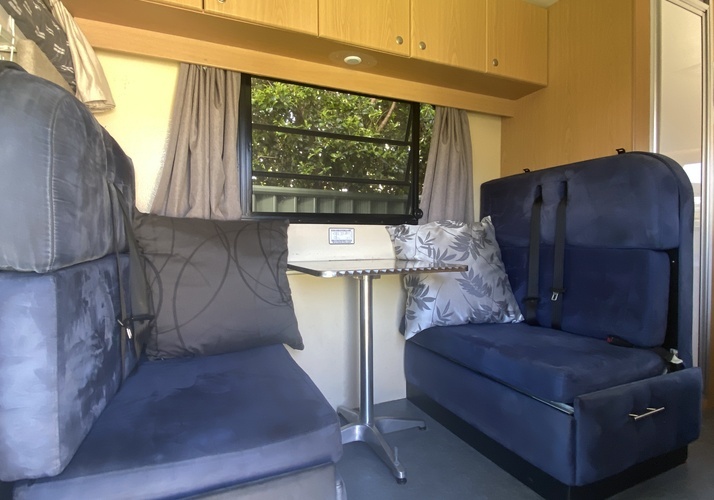 Image of a Motorhome - Image 6
