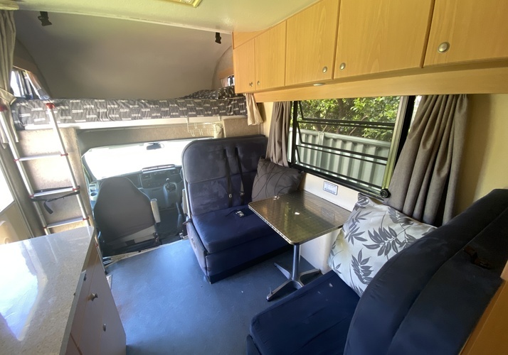 Image of a Motorhome - Image 7