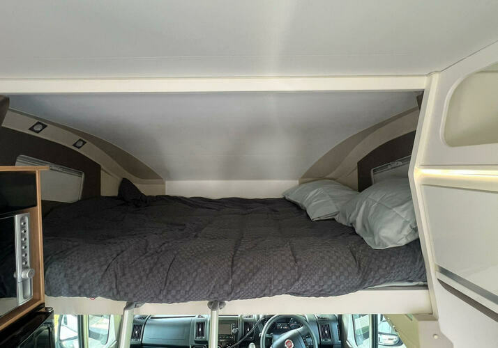 Image of a Motorhome - Image 6