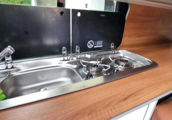 Image of a Campervan - Image 11