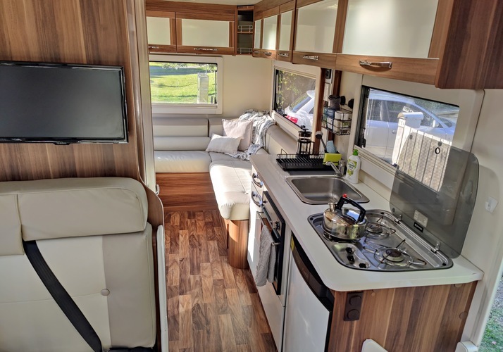 Image of a Motorhome - Image 6