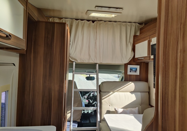 Image of a Motorhome - Image 14