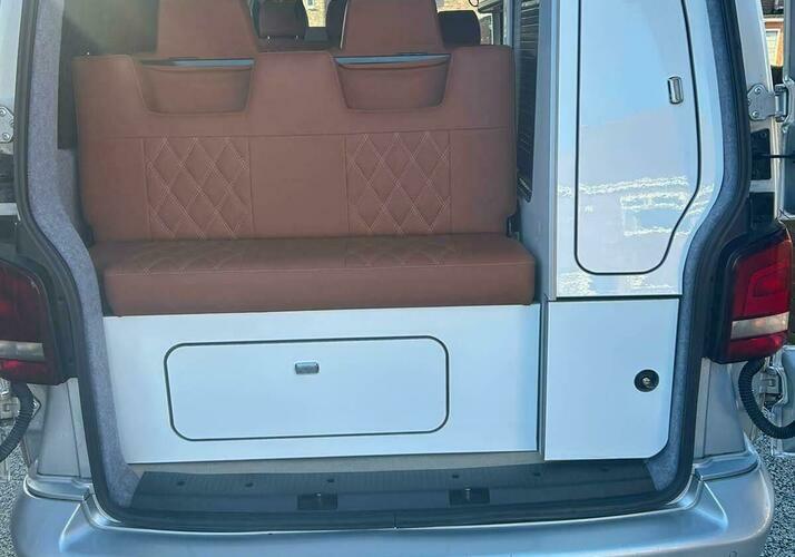 Image of a Campervan - Image 10