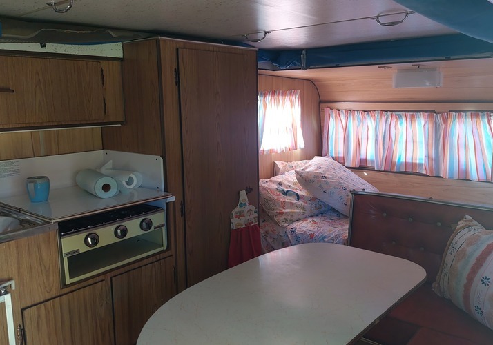 Image of a Caravan - Image 8