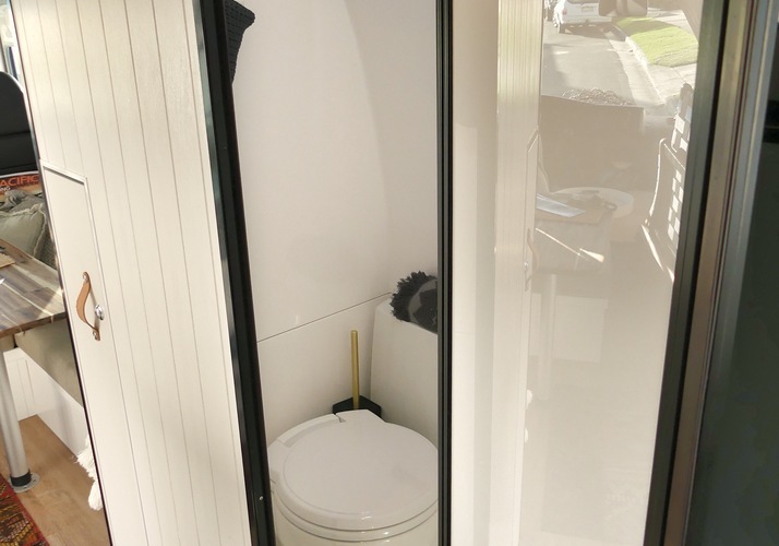 Image of a Motorhome - Image 14