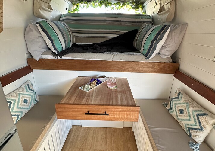 Image of a Campervan - Image 8