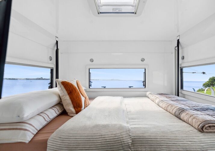 Image of a Motorhome - Image 2