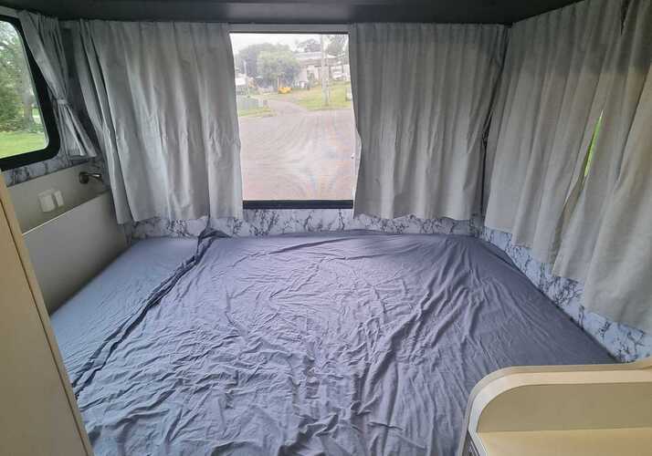 Image of a Motorhome - Image 15