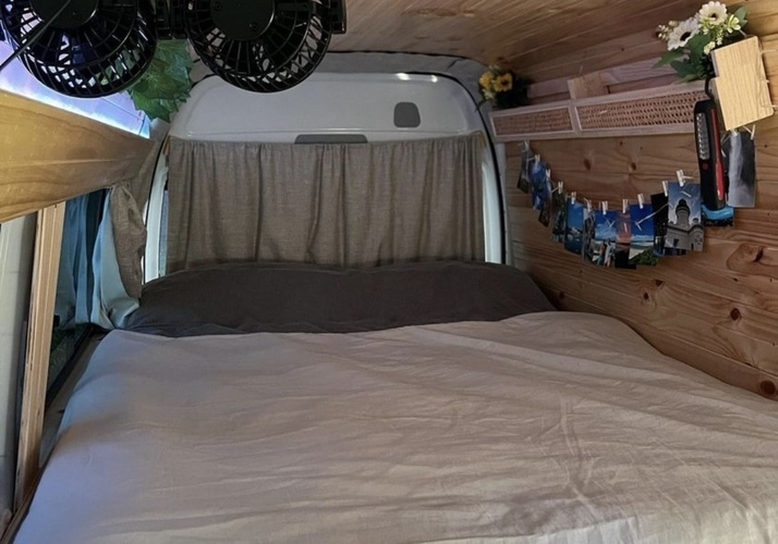 Image of a Campervan - Image 8