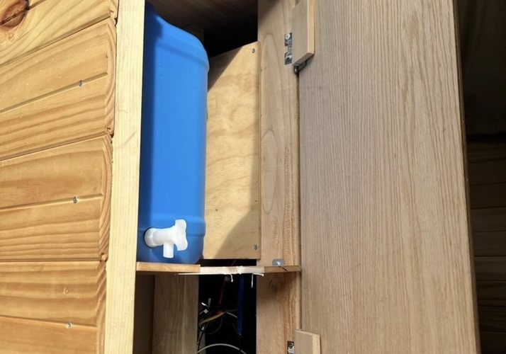 Image of a Campervan - Image 12