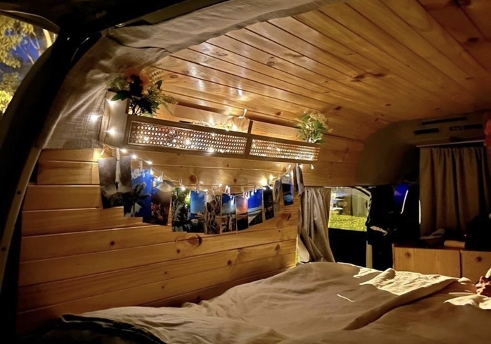 Image of a Campervan - Image 18